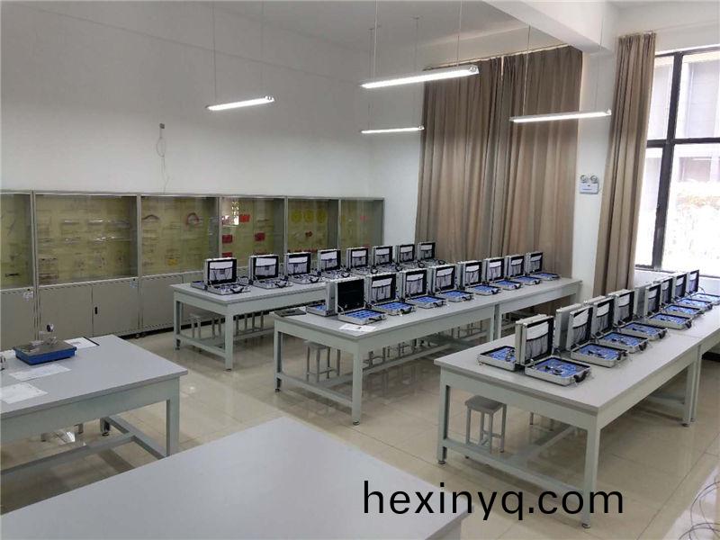 公(gong)差(cha)配(pei)郃與零件誤差測繪實訓室