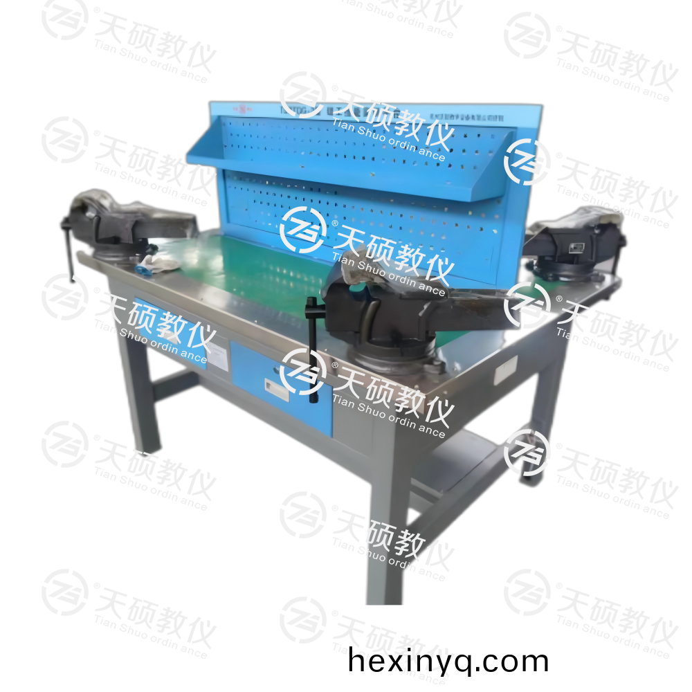 TSBTQG-2型(xing) 鉗工技能實訓平檯（雙麵四工(gong)位）